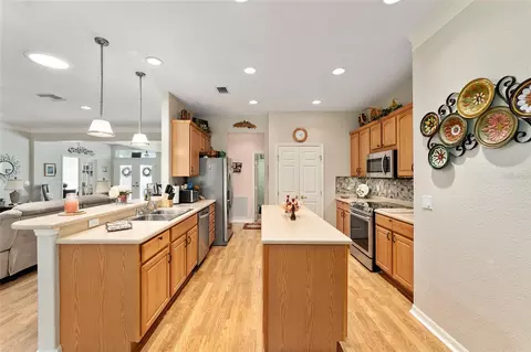 Kitchen - 9290 SE 120th Loop, Summerfield, FL 34491 photo 2 of 6