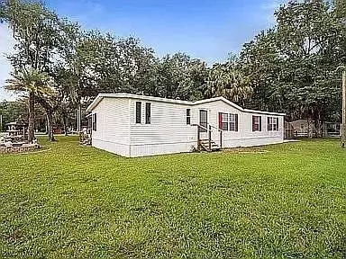 14232 NE 165th St, Fort Mc Coy, FL 32134