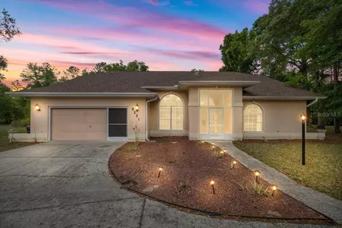 8221 SW 217 Ct, Dunnellon, FL 34431