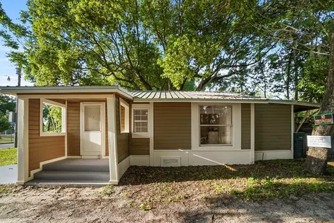 935 NE Sanchez Ave, Ocala, FL 34470