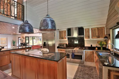 Kitchen - 10925 SW 16th Ave, Ocala, FL 34476 photo 2 of 4