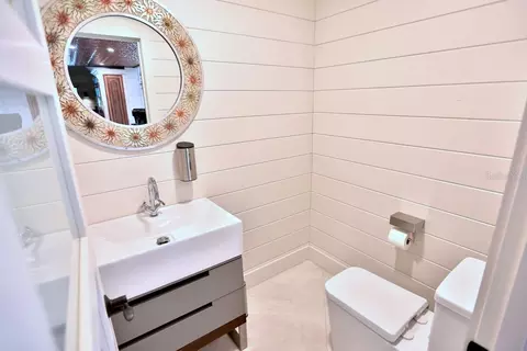 Bath - 10925 SW 16th Ave, Ocala, FL 34476 photo 7 of 9