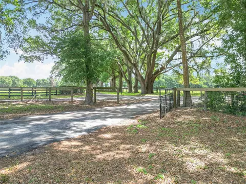 10498 SW 18th Ter, Ocala, FL 34476