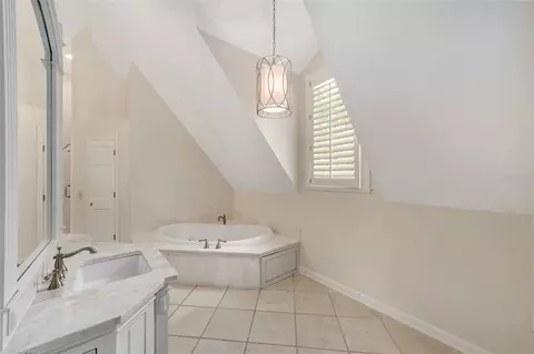 Bath - 1251 SW 43rd Pl, Ocala, FL 34471 photo 3 of 8