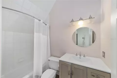 Bath - 1251 SW 43rd Pl, Ocala, FL 34471 photo 8 of 8