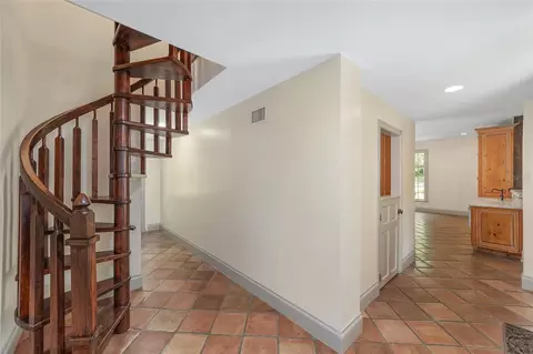 Entry Way - 1251 SW 43rd Pl, Ocala, FL 34471 photo 3 of 4
