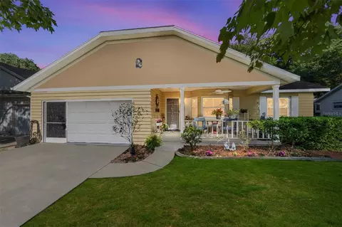 9153 SW 83rd Ter #E, Ocala, FL 34481