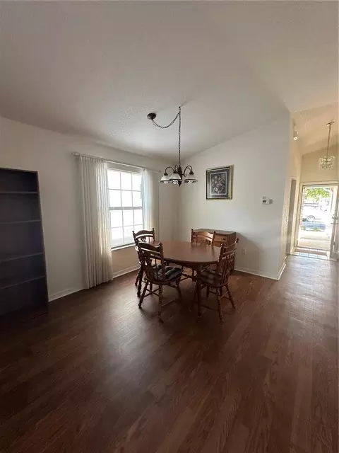 Dining - 2127 N E 40th Ave, Ocala, FL 34470 photo 2 of 3