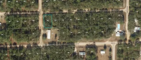 102 Nering Ave, Interlachen, FL 32148