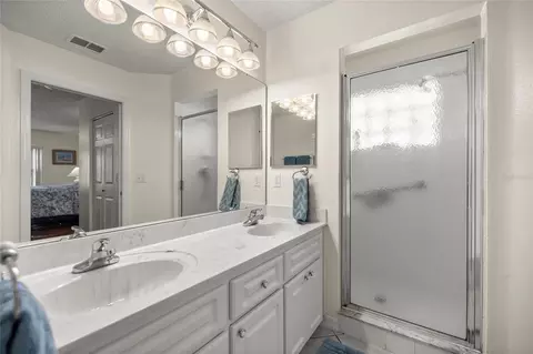 Bath - 9452 SW 93rd Loop, Ocala, FL 34481 photo 2 of 4