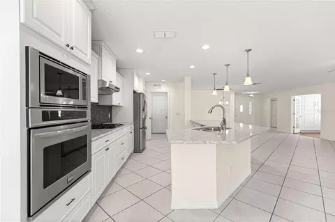Kitchen - 9452 SW 93rd Loop, Ocala, FL 34481 photo 5 of 7