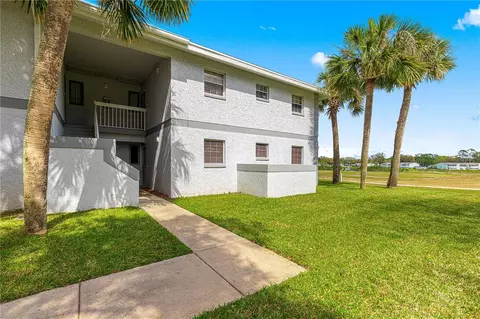 450 Fairways Cir #A101, Ocala, FL 34472