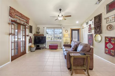 Living - 1114 Hickory Rd, Ocala, FL 34472 photo 2 of 3