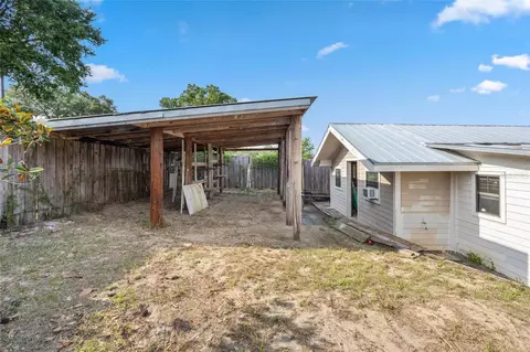 Exterior - 1114 Hickory Rd, Ocala, FL 34472 photo 3 of 8