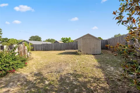 Exterior - 1114 Hickory Rd, Ocala, FL 34472 photo 4 of 8