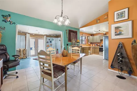 Dining - 1114 Hickory Rd, Ocala, FL 34472 photo 2 of 2