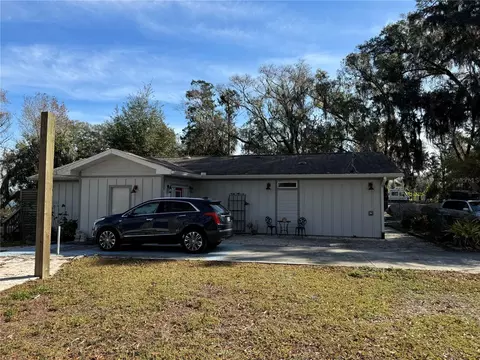 7569 W Riverbend Rd, Dunnellon, FL 34433