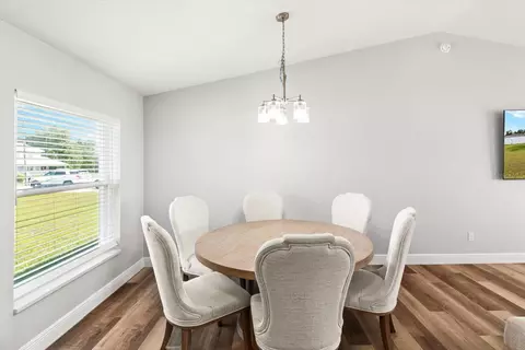 Dining - 9 Walnut Run, Ocala, FL 34480 photo 2 of 3