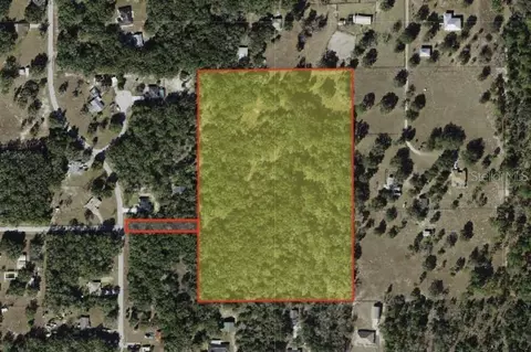 10555 N Rousseau Dr, Dunnellon, FL 34433