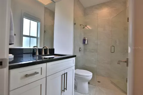 Bath - 601 SE 80th St, Ocala, FL 34480 photo 4 of 4