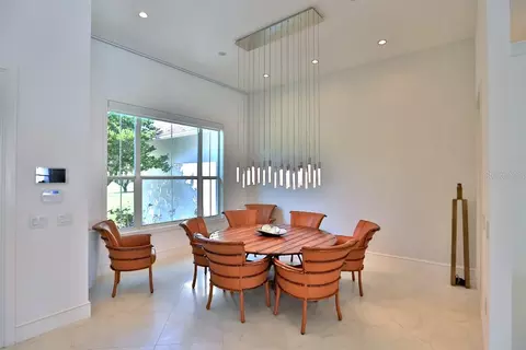 Dining - 601 SE 80th St, Ocala, FL 34480 photo 2 of 3
