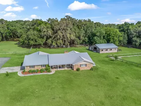 18370 NW 20th Ave, Citra, FL 32113
