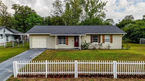 2140 NE 40th St, Ocala, FL 34479 photo 1