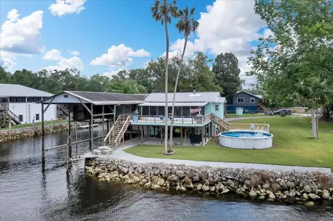 11615 N Caribee Pt, Inglis, FL 34449