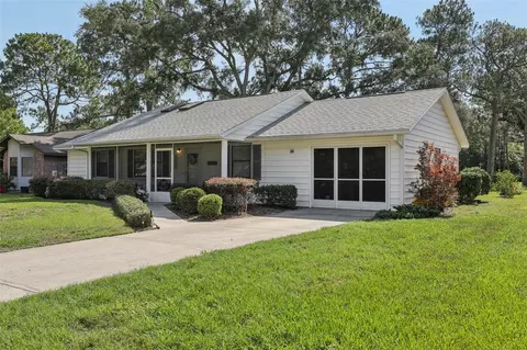 36 Gordon Ct, Leesburg, FL 34788