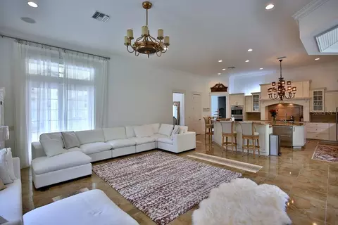 Living - 4026 NW 85th Ter, Ocala, FL 34482 photo 4 of 4