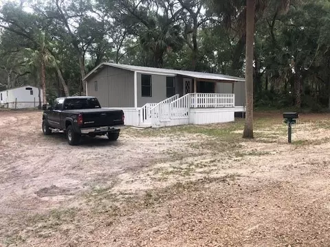 10555 NE 152nd Pl, Fort Mc Coy, FL 32134