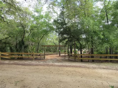 0 SE 10th St, Silver Springs, FL 34488