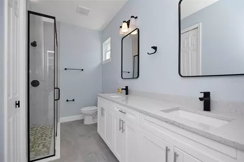 Bath - 7604 SW 103rd Loop, Ocala, FL 34476 photo 1 of 2