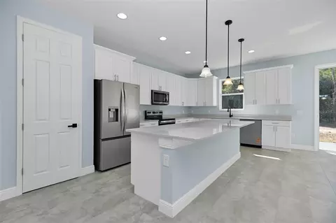 Kitchen - 7604 SW 103rd Loop, Ocala, FL 34476 photo 2 of 4