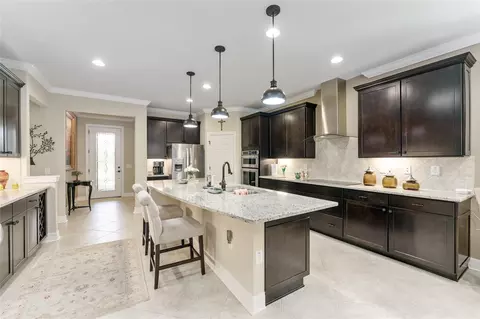 Kitchen - 9158 SW 65th Loop, Ocala, FL 34481 photo 5 of 9