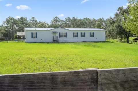 2751 SE 137th Ct, Morriston, FL 32668