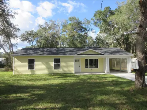 17009 SE 60th St, Ocklawaha, FL 32179