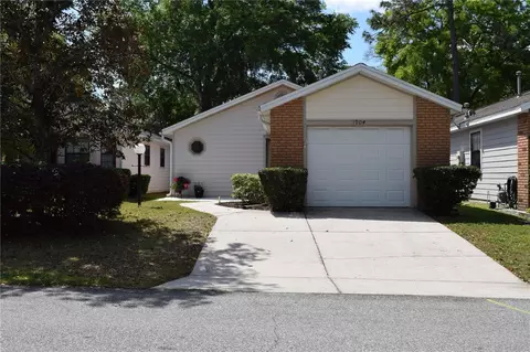 3904 NE 22nd St, Ocala, FL 34470