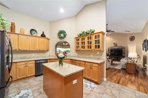 Kitchen - 2151 SE 59th St, Ocala, FL 34480 photo 5 of 5