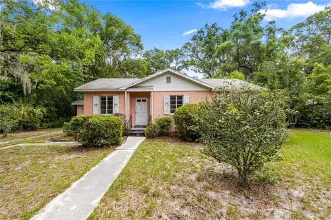 1425 NE 9th St, Gainesville, FL 32601