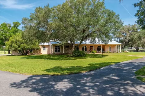 6140 NW 145th Avenue Rd, Morriston, FL 32668