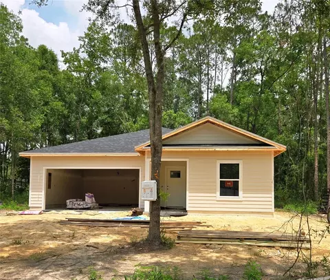 668 Davis St, Bronson, FL 32621