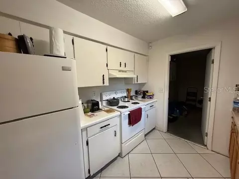 Kitchen - 499 Water Rd, Ocala, FL 34472 photo 1 of 2