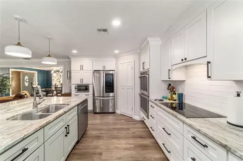 Kitchen - 1308 SE 18th St, Ocala, FL 34471 photo 4 of 6