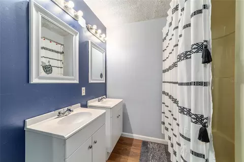 Bath - 1308 SE 18th St, Ocala, FL 34471 photo 3 of 4