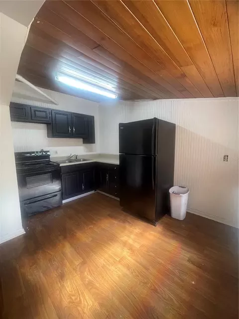Kitchen - 1308 SE 18th St, Ocala, FL 34471 photo 6 of 6