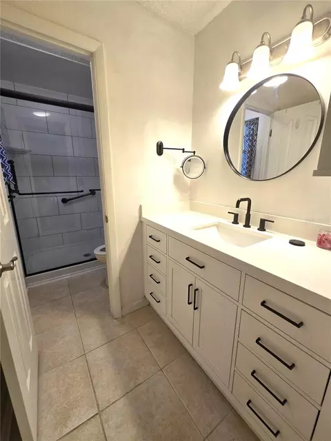 Bath - 37 Oak Loop, Ocala, FL 34472 photo 1 of 3