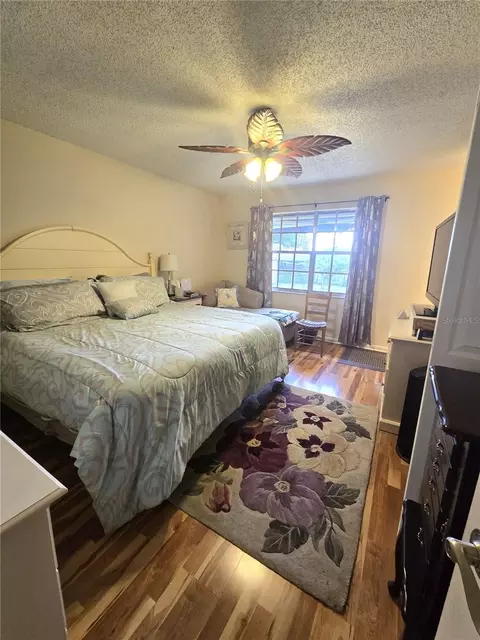 Bedroom - 37 Oak Loop, Ocala, FL 34472 photo 2 of 4