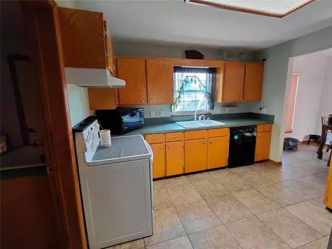 Kitchen - 33 Pine Trace Crse, Ocala, FL 34472 photo 1 of 8