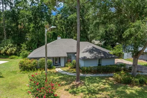 3520 NW 46th Ter, Gainesville, FL 32606